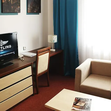 彩色酒店 酒店 3*