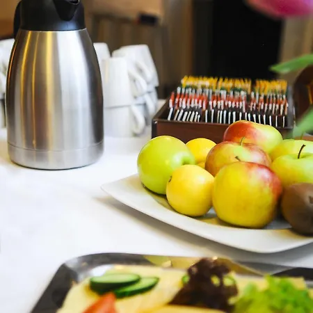 Hotell Color Bratislava