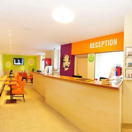 Hotell Color