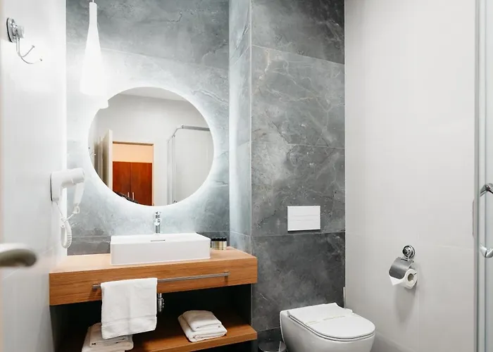 Color 3* ברטיסלאבה